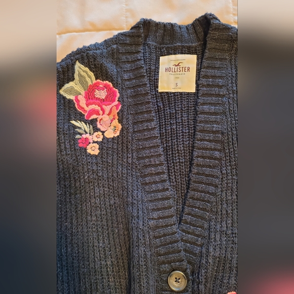 Hollister black embroidered sweater, button up. Size Small - Picture 3 of 4
